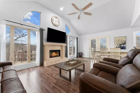 Living - 147 Grandview Dr #1, Branson, MO 65616 photo 1 of 4