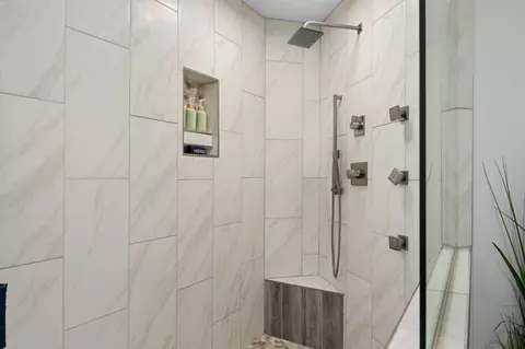 Bath - 147 Grandview Dr #1, Branson, MO 65616 photo 6 of 8