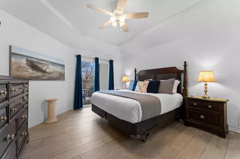 Bedroom - 147 Grandview Dr #1, Branson, MO 65616 photo 1 of 8