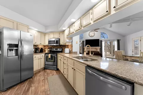 Kitchen - 147 Grandview Dr #1, Branson, MO 65616 photo 1 of 4