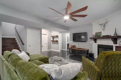 Living - 835 E Donegal Cir, Nixa, MO 65714 photo 5 of 5