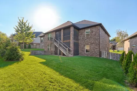Exterior - 835 E Donegal Cir, Nixa, MO 65714 photo 7 of 7