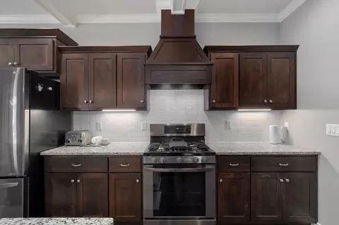 Kitchen - 835 E Donegal Cir, Nixa, MO 65714 photo 3 of 6