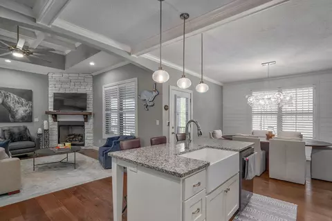 Kitchen - 835 E Donegal Cir, Nixa, MO 65714 photo 5 of 6
