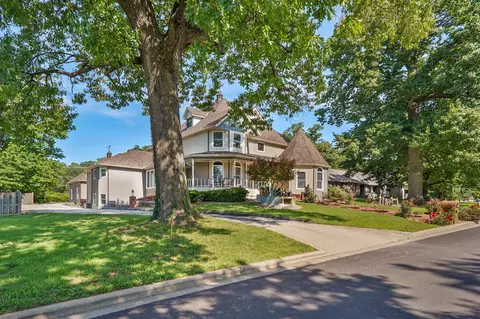 Exterior - 4967 S Buckingham Ln, Springfield, MO 65810 photo 3 of 12