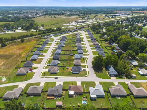 View/Area - 531 S Forest Ln, Republic, MO 65738 photo 7 of 8