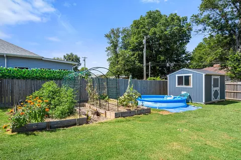 Exterior - 531 S Forest Ln, Republic, MO 65738 photo 7 of 14