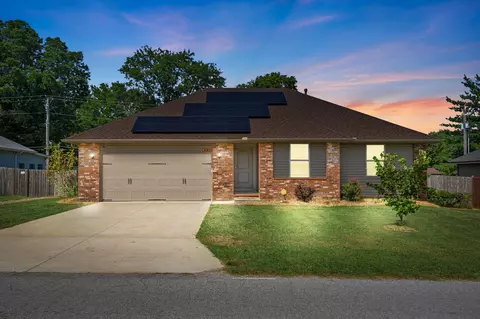 Exterior - 531 S Forest Ln, Republic, MO 65738 photo 2 of 14