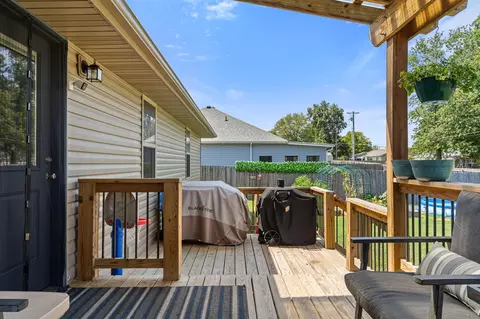 Exterior - 531 S Forest Ln, Republic, MO 65738 photo 5 of 14