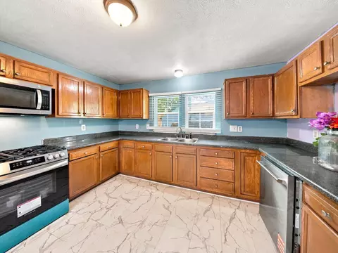 617 N Hillcrest Ave, Springfield, MO 65802 photo 5