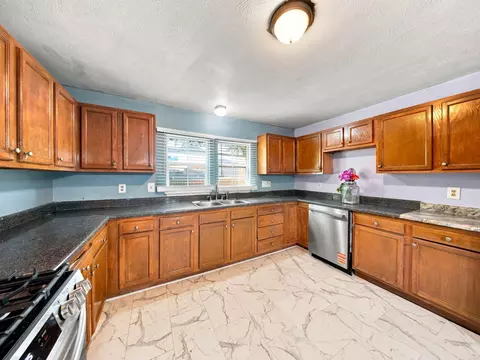 617 N Hillcrest Ave, Springfield, MO 65802 photo 4