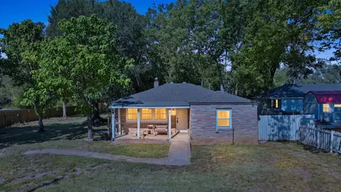 617 N Hillcrest Ave, Springfield, MO 65802 photo 9