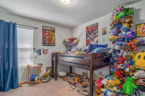 Bedroom - 635 S Mahn Ave, Springfield, MO 65802 photo 1 of 4