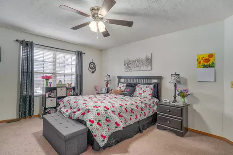 Bedroom - 635 S Mahn Ave, Springfield, MO 65802 photo 4 of 4