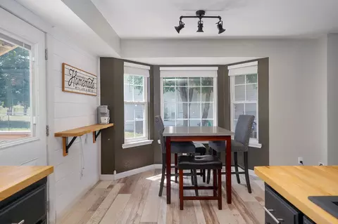 Dining - 970 W Birch St, Nixa, MO 65714 photo 1 of 1