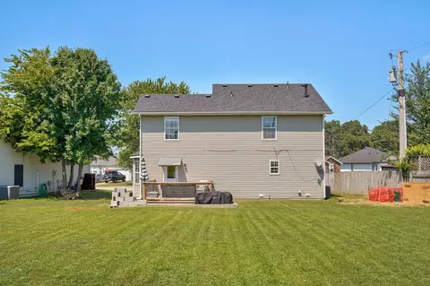 Exterior - 970 W Birch St, Nixa, MO 65714 photo 6 of 9