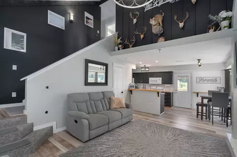 Living - 970 W Birch St, Nixa, MO 65714 photo 2 of 2