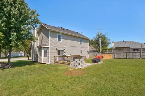 Exterior - 970 W Birch St, Nixa, MO 65714 photo 8 of 9