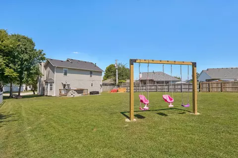 Exterior - 970 W Birch St, Nixa, MO 65714 photo 7 of 9