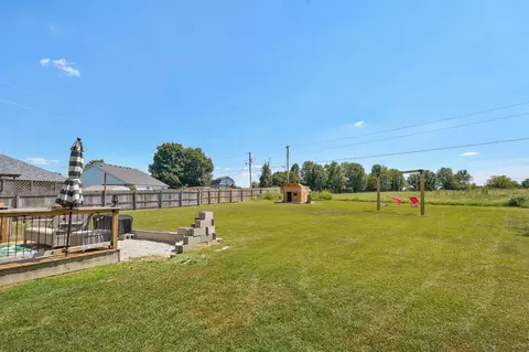 Exterior - 970 W Birch St, Nixa, MO 65714 photo 9 of 9