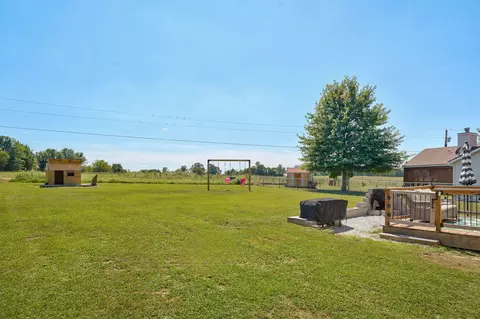 Exterior - 970 W Birch St, Nixa, MO 65714 photo 5 of 9