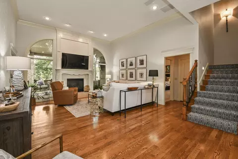 Living - 4013 E Gastonbury St, Springfield, MO 65809 photo 1 of 7