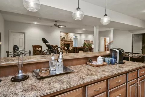 Kitchen - 4013 E Gastonbury St, Springfield, MO 65809 photo 10 of 10