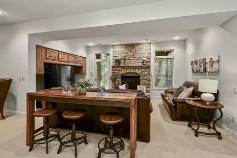 Living - 4013 E Gastonbury St, Springfield, MO 65809 photo 5 of 7
