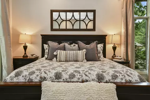 Bedroom - 4013 E Gastonbury St, Springfield, MO 65809 photo 4 of 13