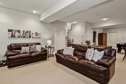 Living - 4013 E Gastonbury St, Springfield, MO 65809 photo 7 of 7