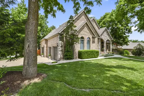 Exterior - 4013 E Gastonbury St, Springfield, MO 65809 photo 6 of 20