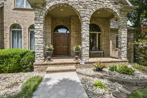 Exterior - 4013 E Gastonbury St, Springfield, MO 65809 photo 3 of 20