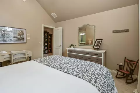 Bedroom - 4013 E Gastonbury St, Springfield, MO 65809 photo 7 of 13