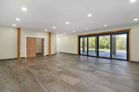 Living - 497 Double Spring Rd, Republic, MO 65738 photo 10 of 11