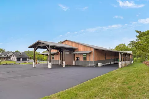 Exterior - 497 Double Spring Rd, Republic, MO 65738 photo 6 of 31