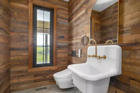 Bath - 497 Double Spring Rd, Republic, MO 65738 photo 6 of 24
