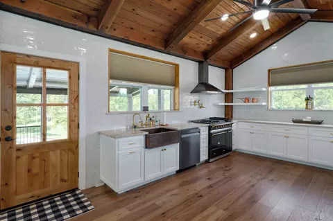Kitchen - 497 Double Spring Rd, Republic, MO 65738 photo 11 of 13