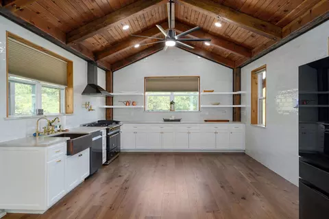Kitchen - 497 Double Spring Rd, Republic, MO 65738 photo 10 of 13