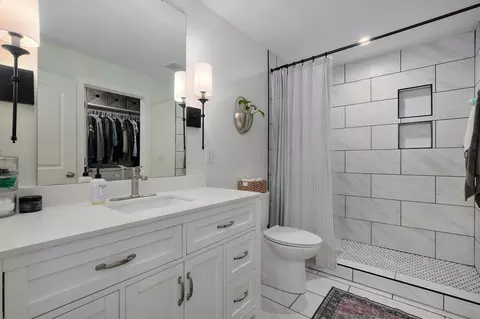 Bath - 2800 W Oak Run, Ozark, MO 65721 photo 1 of 4