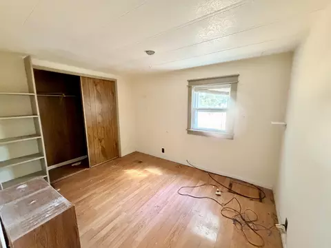 Bedroom - 25870 County Road 250, Hermitage, MO 65668 photo 4 of 4