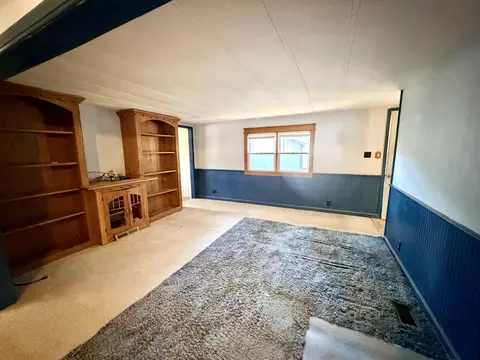 Living - 25870 County Road 250, Hermitage, MO 65668 photo 3 of 4