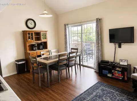 Dining - 690 Fall Creek Dr #10, Branson, MO 65616 photo 1 of 1