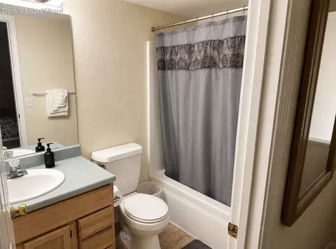 Bath - 690 Fall Creek Dr #10, Branson, MO 65616 photo 3 of 3