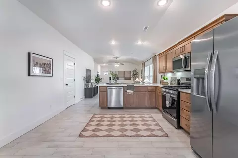 Entry Way - 905 W Pebblebrooke Dr, Ozark, MO 65721 photo 1 of 1