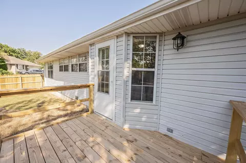 Exterior - 3020 W Melbourne St, Springfield, MO 65810 photo 3 of 6
