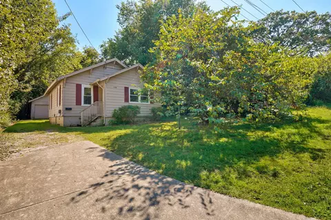 Exterior - 1226 W Kerr St, Springfield, MO 65803 photo 2 of 8