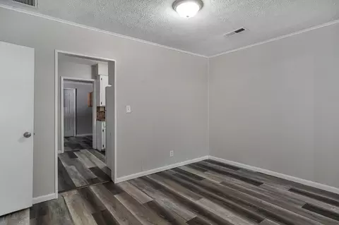Entry Way - 1226 W Kerr St, Springfield, MO 65803 photo 1 of 2