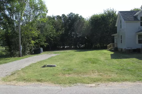 Exterior - 194 Red Clover Rd, Strafford, MO 65757 photo 5 of 7