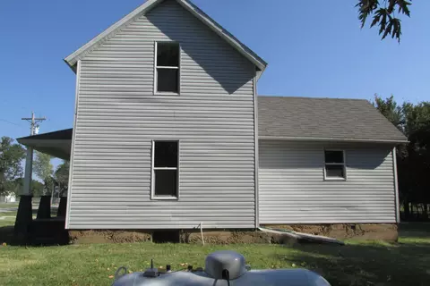 Exterior - 194 Red Clover Rd, Strafford, MO 65757 photo 4 of 7