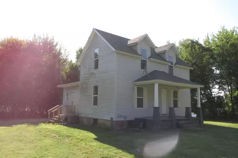 Exterior - 194 Red Clover Rd, Strafford, MO 65757 photo 3 of 7